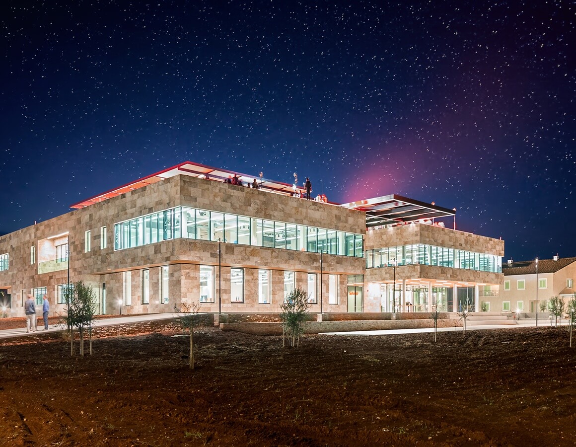 infobip-campus-pangea-night-view
